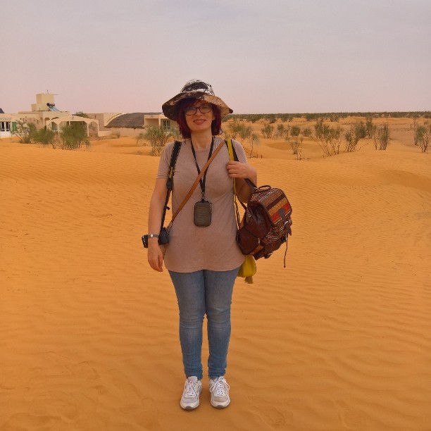 cosa visitare sull'isola di djerba,donna nel deserto, punto di rotta