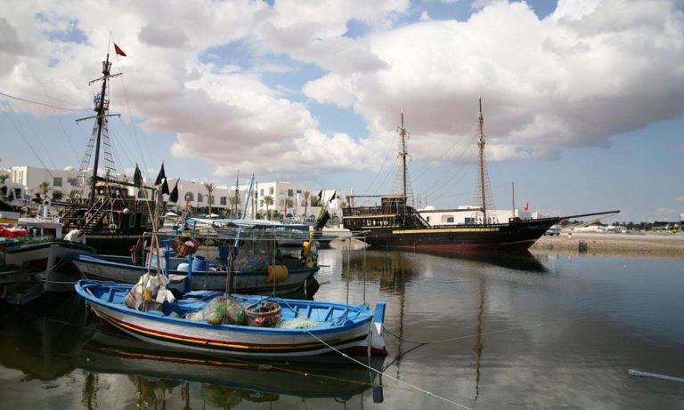 isola di djerba, porto di houmt souk, punto di rotta