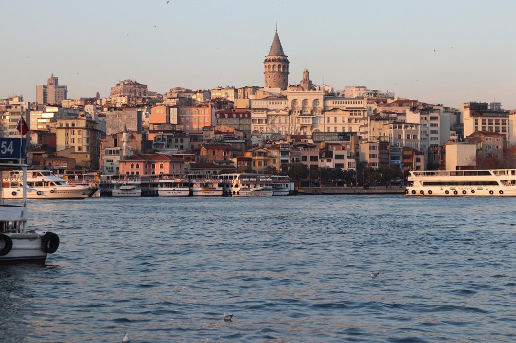 guida italiana per istanbul, panorama bosforo, punto di rotta