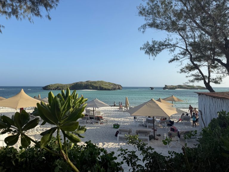 isola-amore-kenya-punto-di-rotta