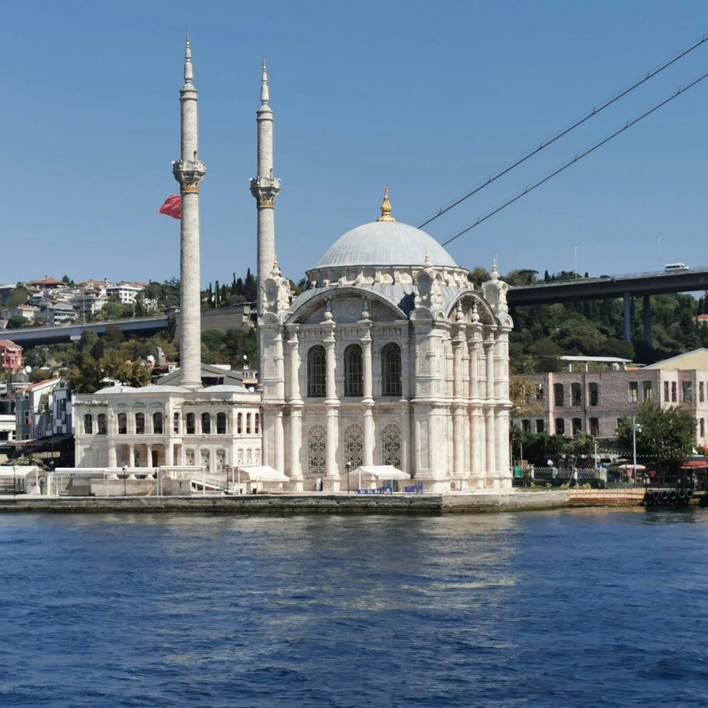 perché visitare Ortakoy, moschea, punto di rotta